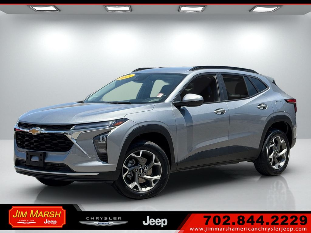 Sterling Gray Metallic 2025 Chevrolet Trax LT FWD SUV / Crossover Front-Wheel Drive 6-Speed Automatic