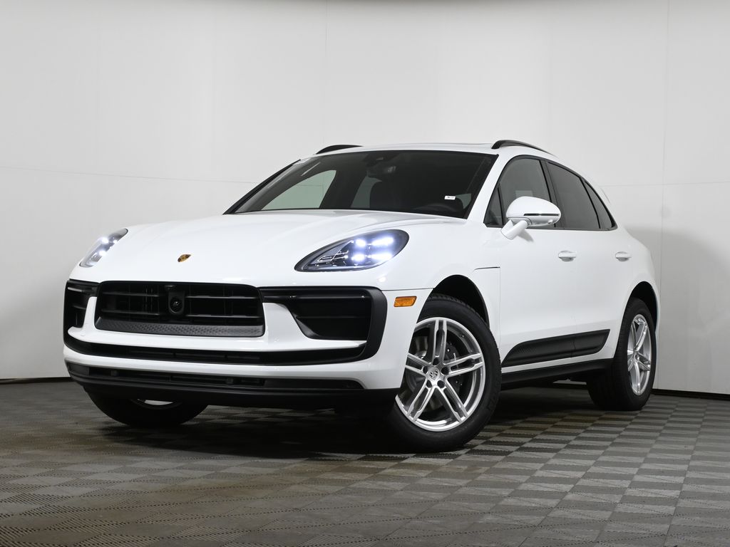 Thumbnail: 2026 Porsche Macan - 1