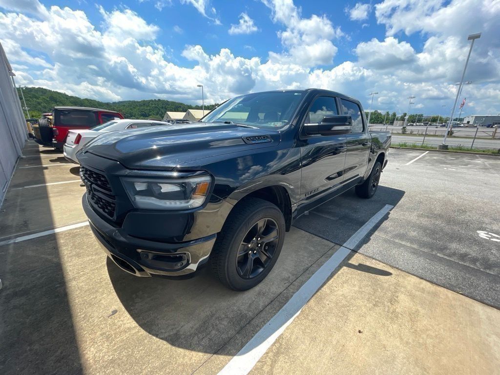 2022 RAM 1500 Negro (Diamond Black Crystal Pearlcoat) Camioneta Todo terreno 8 velocidades Automática