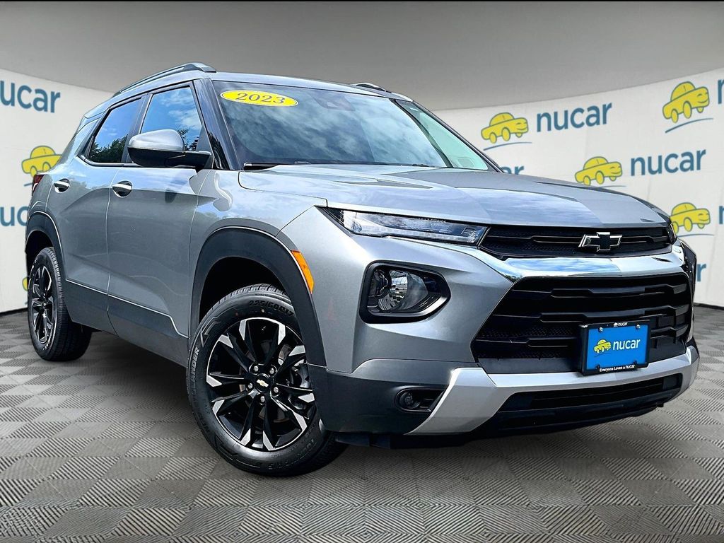 Sterling Gray Metallic 2023 Chevrolet Trailblazer SUV / Crossover Four-Wheel Drive 9-Speed Automatic