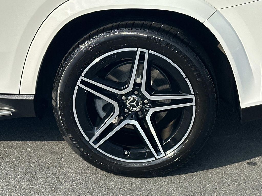 Thumbnail: 2021 Mercedes-Benz GLS - 9
