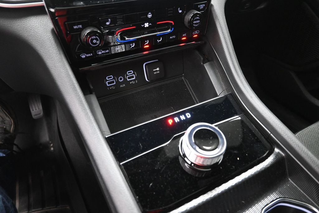 Used 2025 Jeep Grand Cherokee SUV