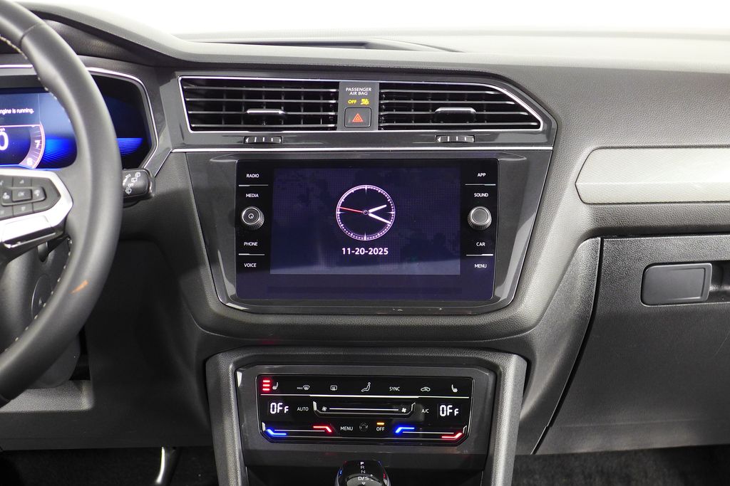 Thumbnail: 2023 Volkswagen Tiguan - 25