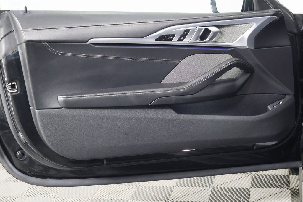 Thumbnail: 2022 BMW 8 Series - 12
