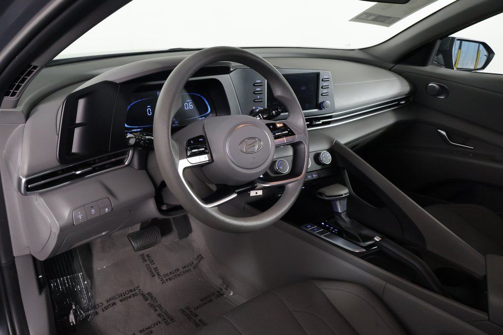 Thumbnail: 2024 Hyundai Elantra - 7