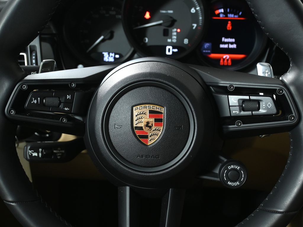 Thumbnail: 2025 Porsche Macan - 19