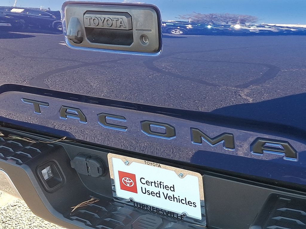 Thumbnail: 2022 Toyota Tacoma - 30