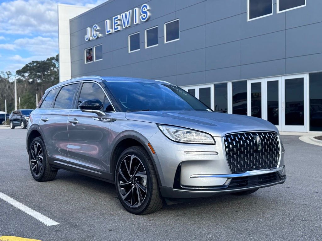 2023 Lincoln Corsair Reserve's photo