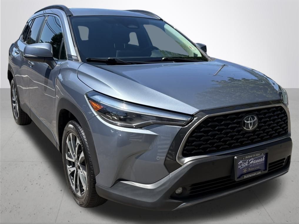 2023 Toyota Corolla Cross XLE