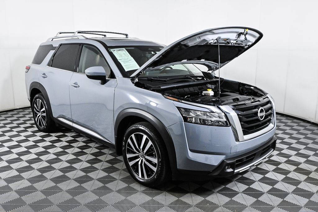 2023 Nissan Pathfinder Platinum 33