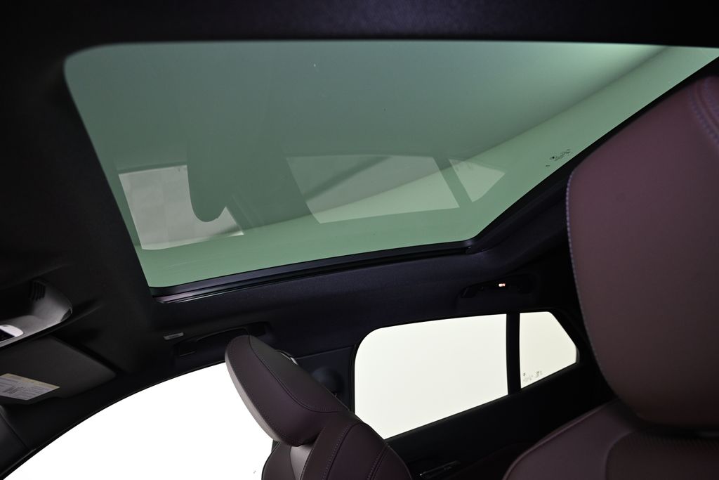 Thumbnail: 2025 BMW X2 - 20