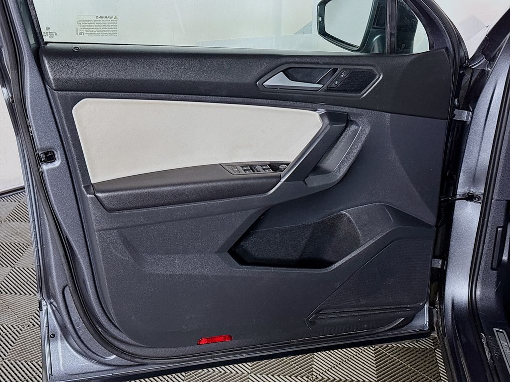 2021 Volkswagen Tiguan 2.0T SE R-Line Black