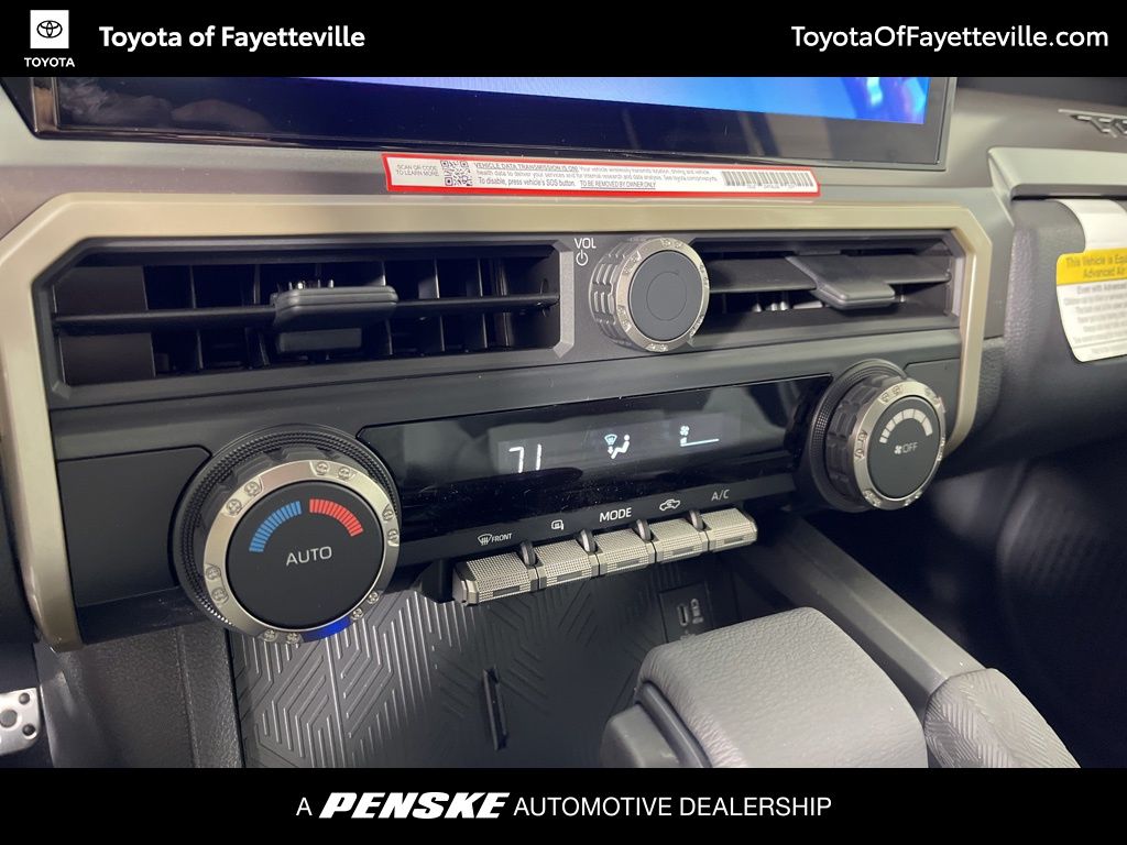 2025 Toyota Tacoma TRD Sport 28