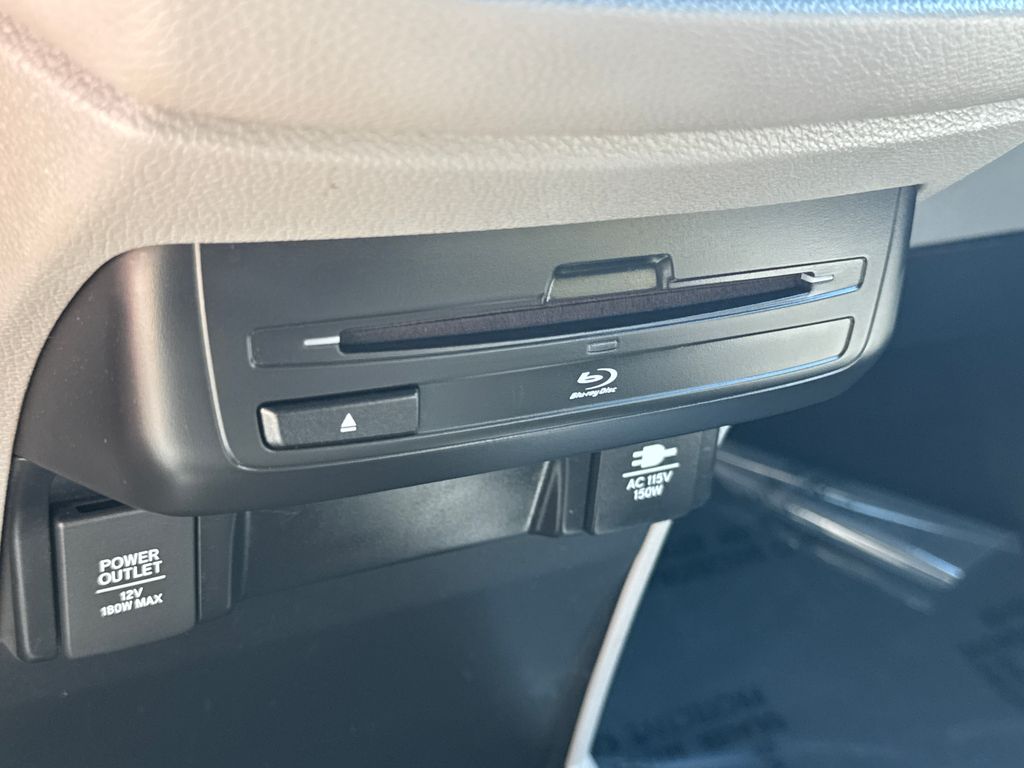 Used 2018 Gray Honda Elite image 30