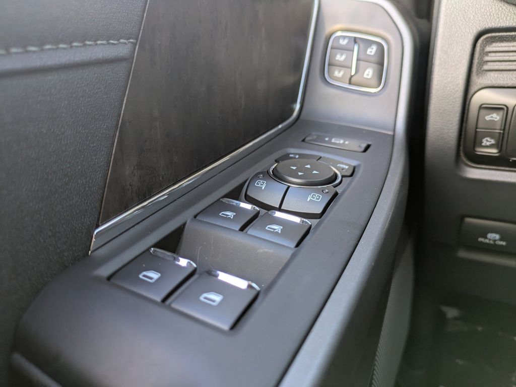 2026 Ford F-350 Super Duty LARIAT