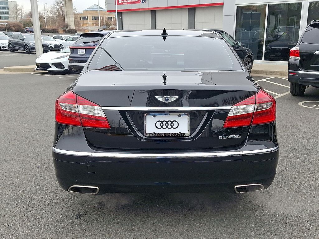 Thumbnail: 2012 Hyundai Genesis - 5