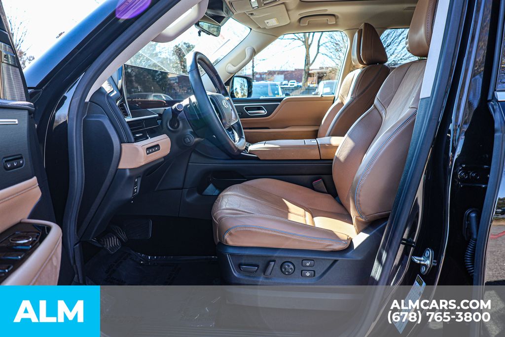 Used 2025 Black INFINITI SENSORY image 18