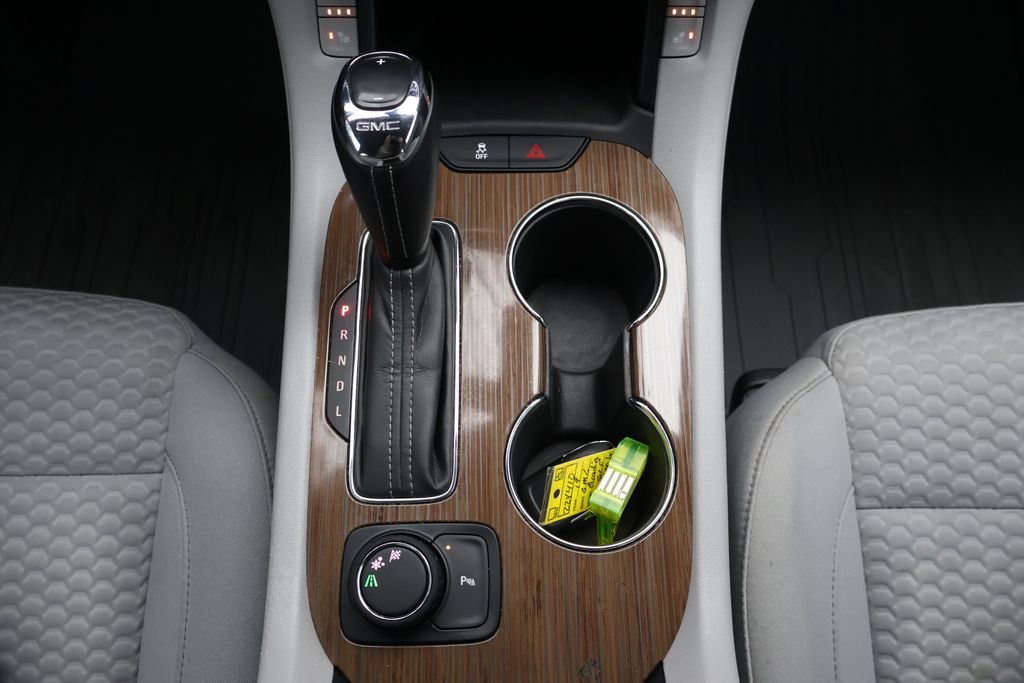 Thumbnail: 2019 GMC Acadia - 19