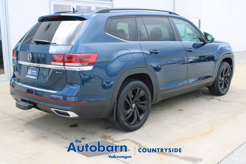 View vehicle photo 6