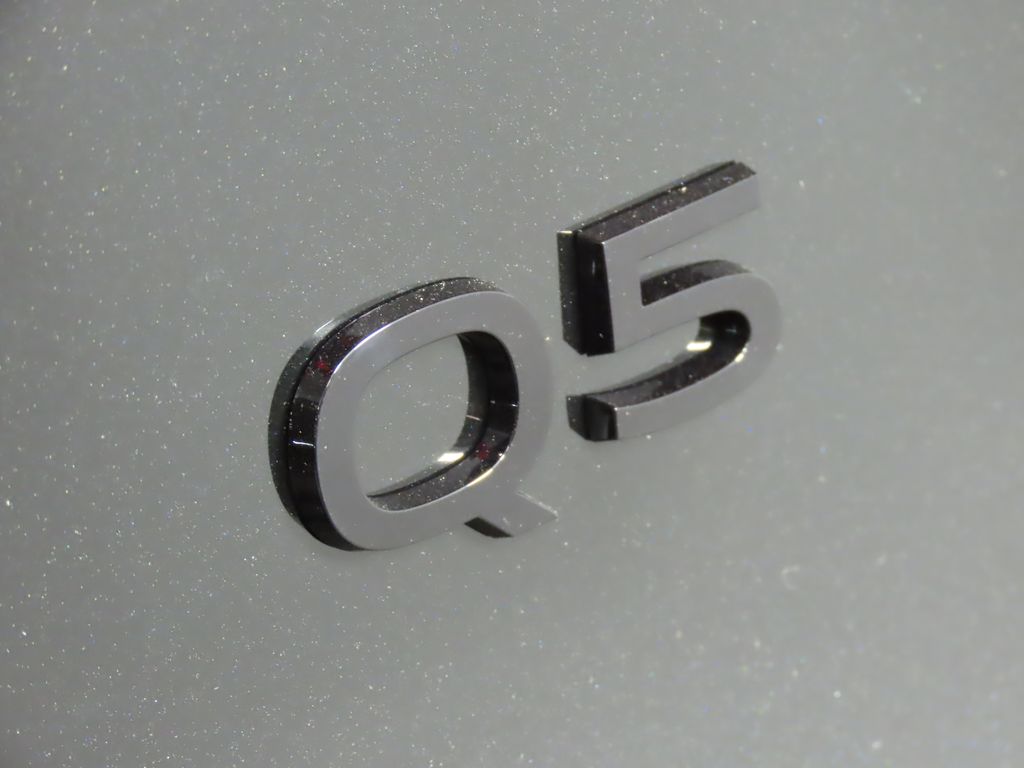 Thumbnail: 2025 Audi Q5 - 9