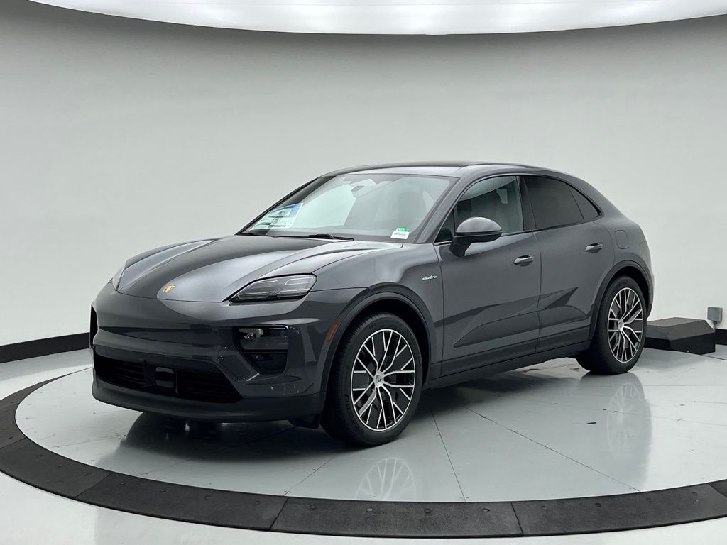 Thumbnail: 2025 Porsche Macan - 1