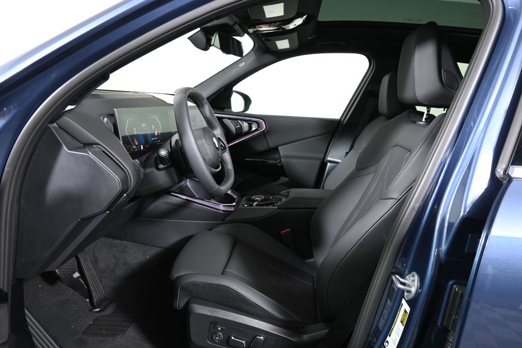 Thumbnail: 2026 BMW X3 - 3
