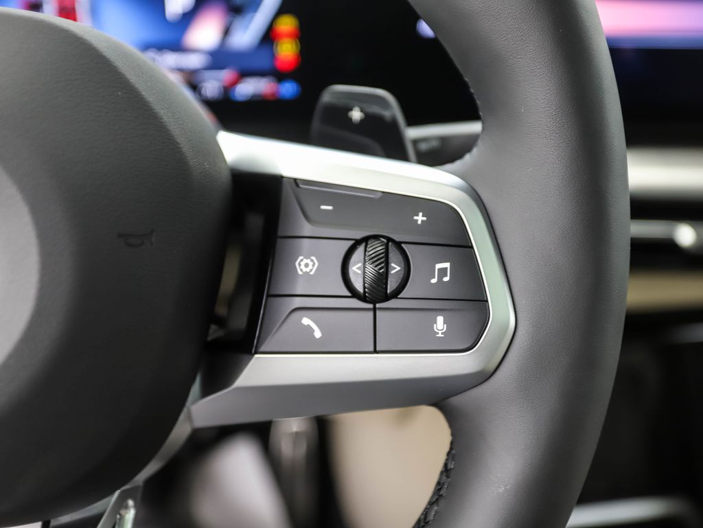 Thumbnail: 2025 BMW X2 - 13