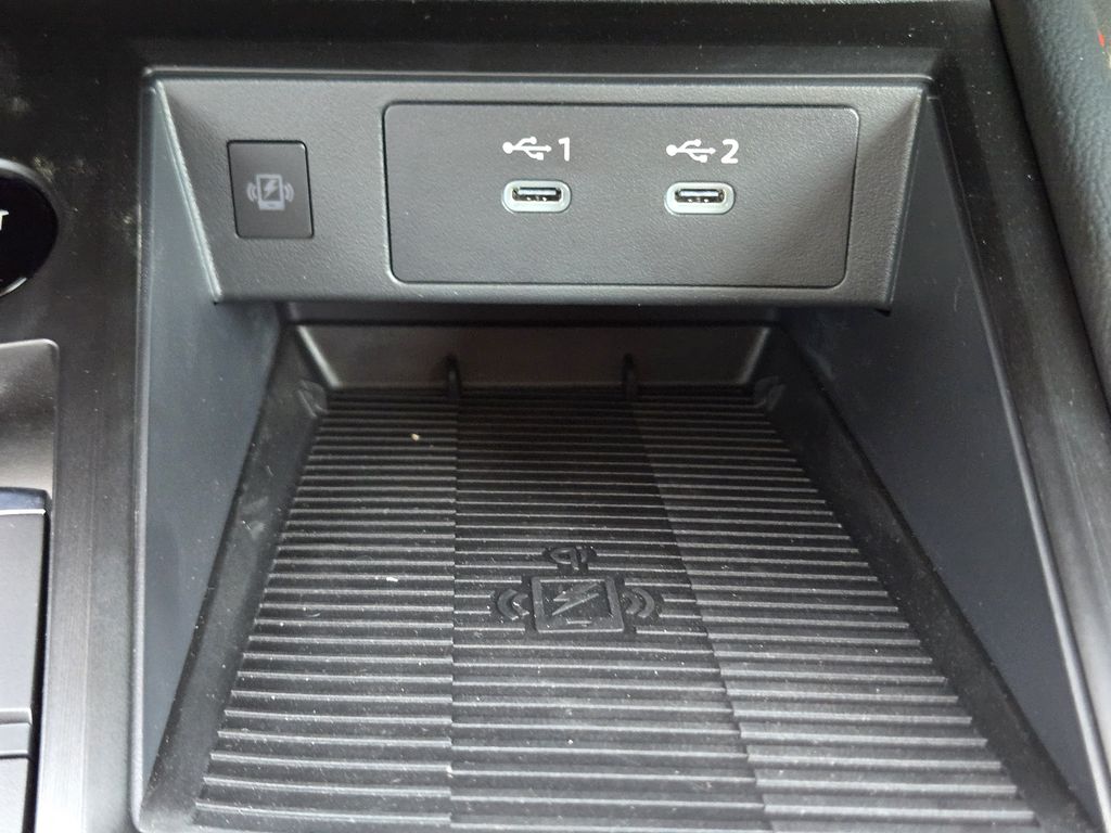 2026 Nissan KICKS SR - Photo 15