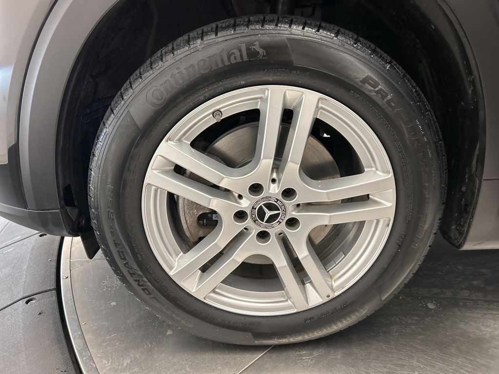 Thumbnail: 2023 Mercedes-Benz GLB - 10