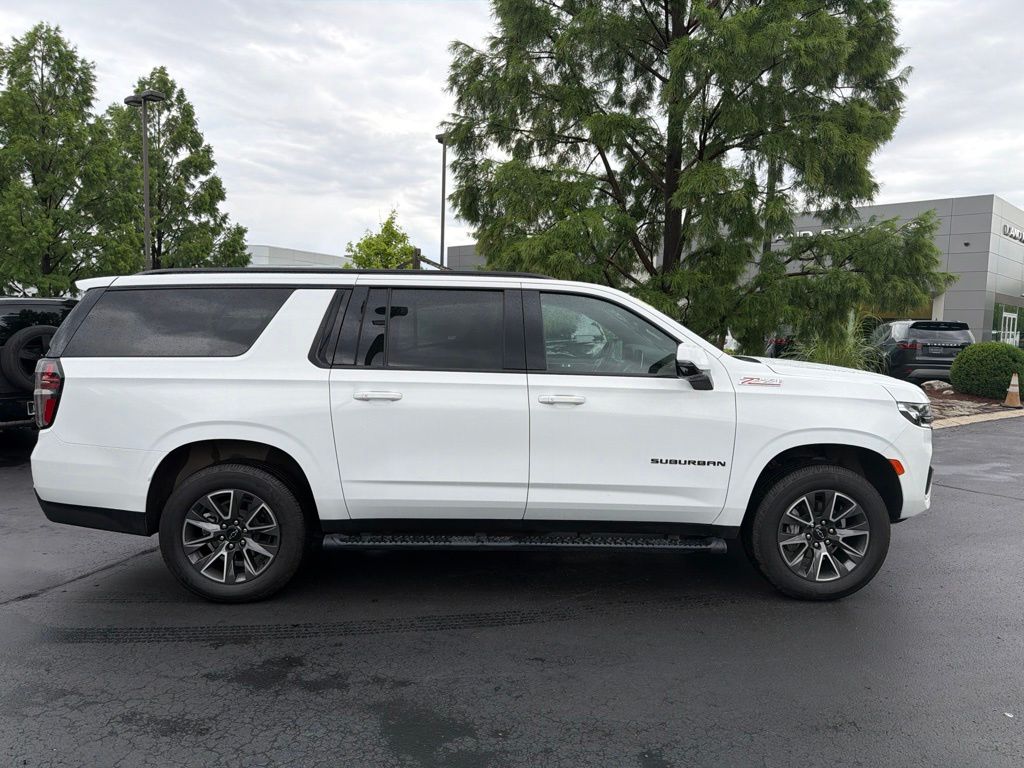 Used 2024 White Chevrolet Z71 image 6