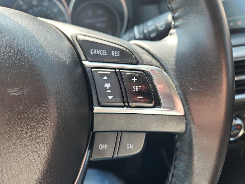 Used 2016 White Mazda Grand Touring image 19