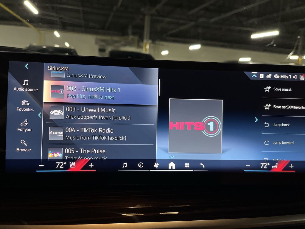 Thumbnail: 2026 BMW X7 - 16