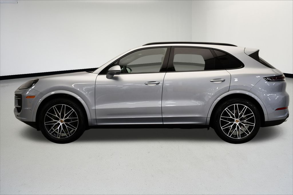 Thumbnail: 2026 Porsche Cayenne - 2