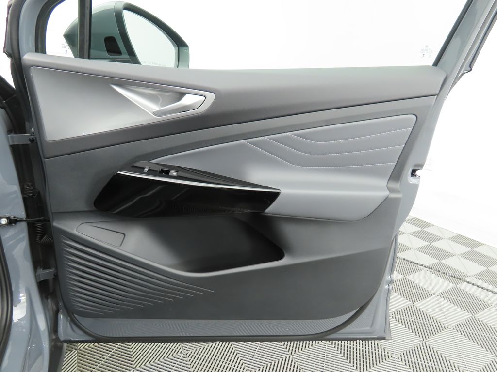 2025 Volkswagen ID.4 Pro S 26