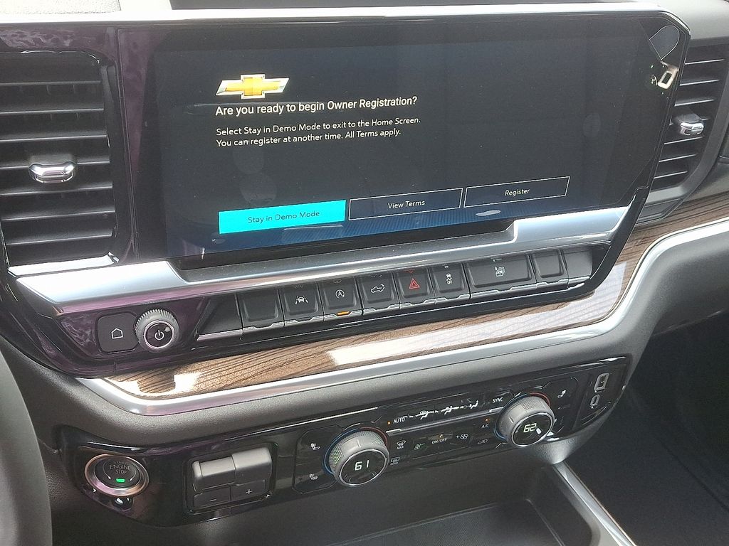 2025 Chevrolet Silverado 1500 RST 8