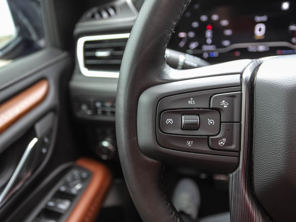 Thumbnail: 2023 GMC Yukon - 12