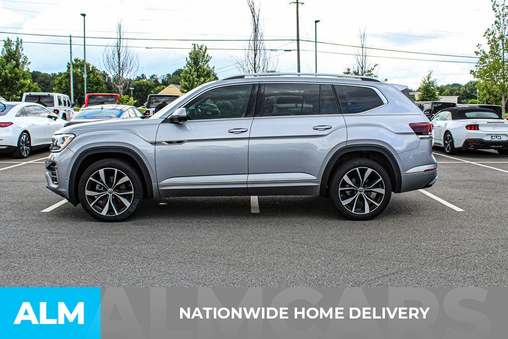 Used 2024 Gray Volkswagen 2.0T SEL Premium R-Line image 5
