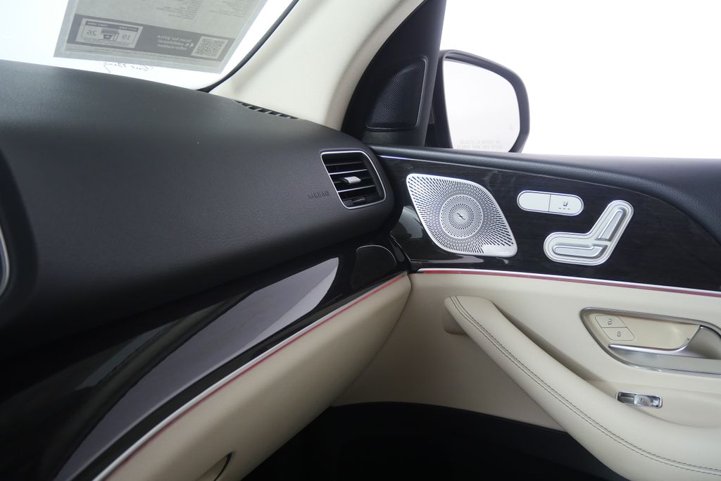 Thumbnail: 2020 Mercedes-Benz GLE - 27