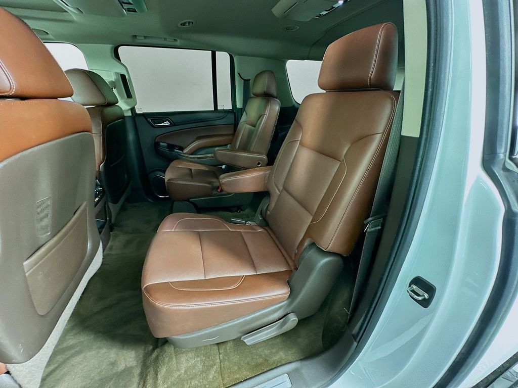 Thumbnail: 2015 Chevrolet Suburban - 26