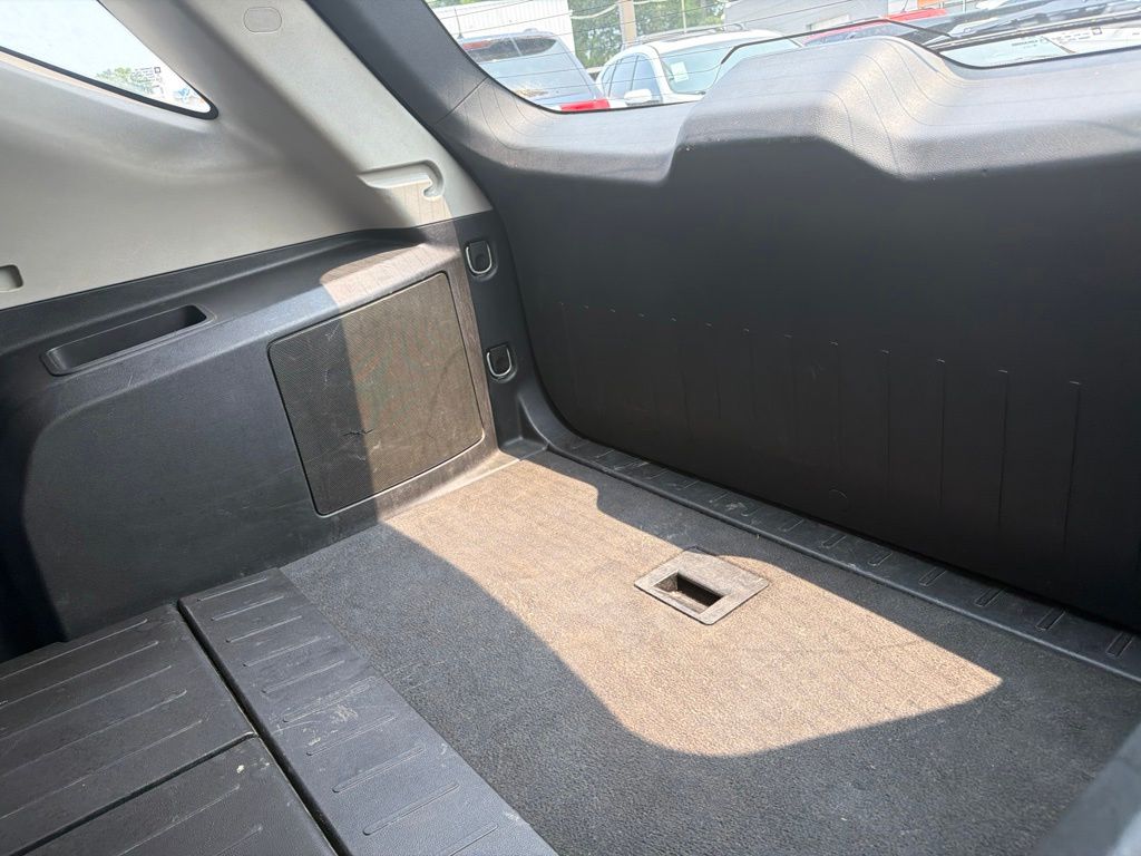 Used 2013 Black Chevrolet LT image 29