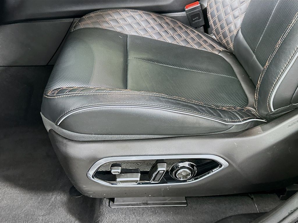 Thumbnail: 2024 Jeep Grand Cherokee - 20