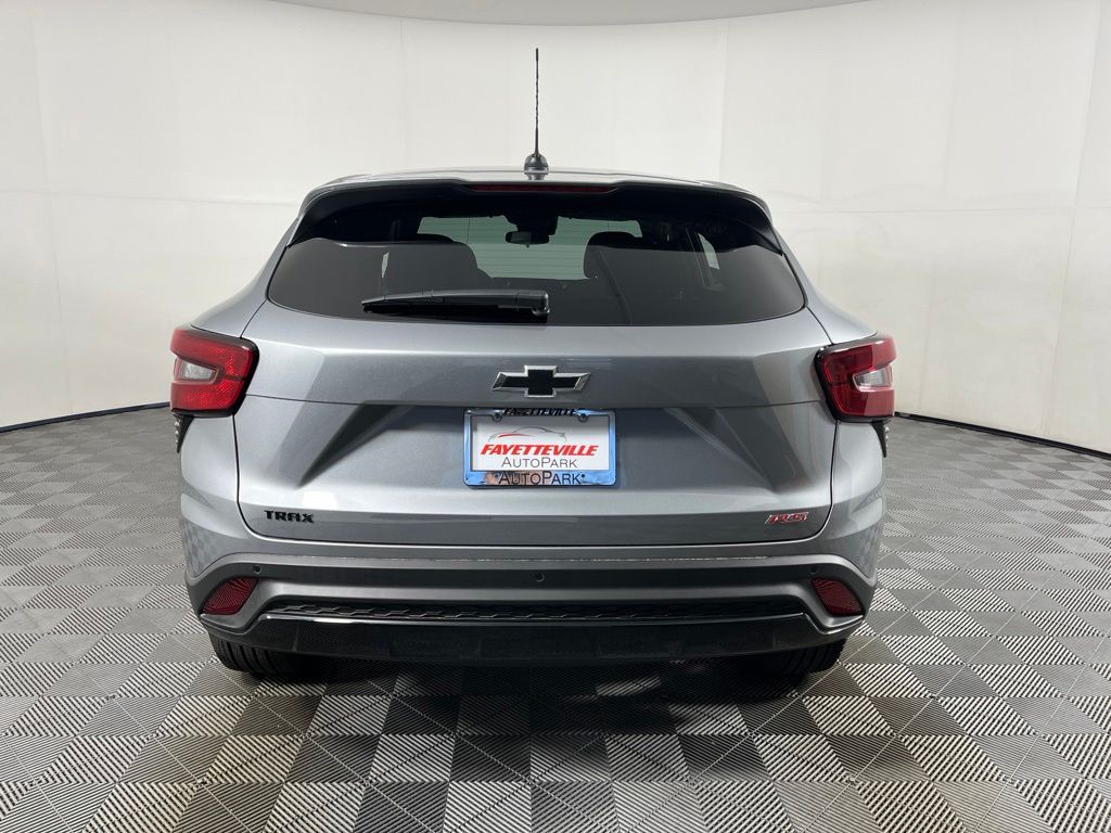 Thumbnail: 2026 Chevrolet Trax - 4