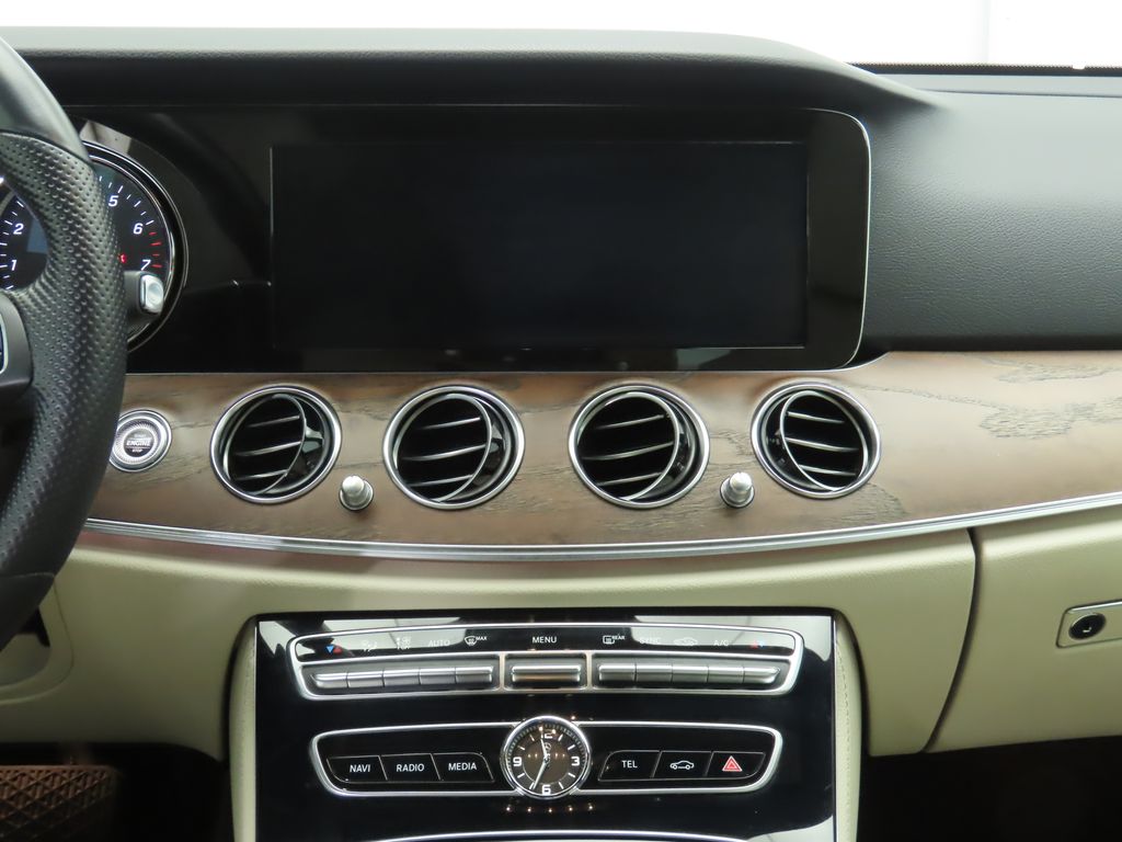 2017 Mercedes-Benz E-Class E 300 16