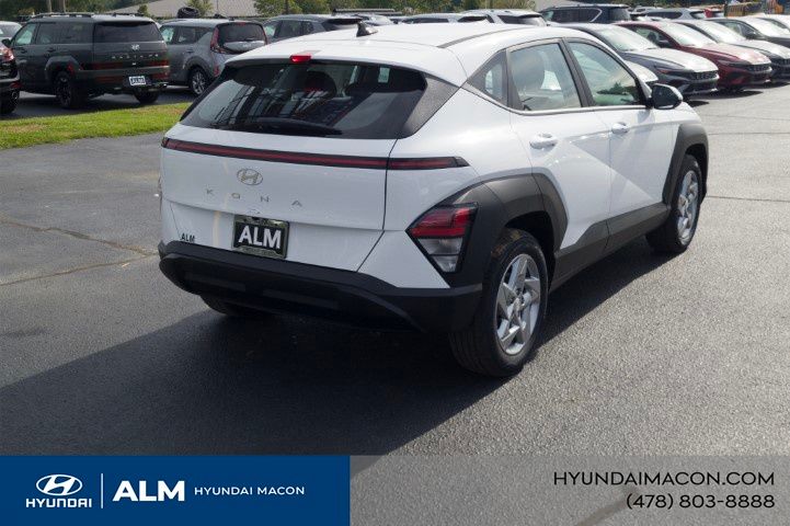 New 2026 White HYUNDAI SE image 6