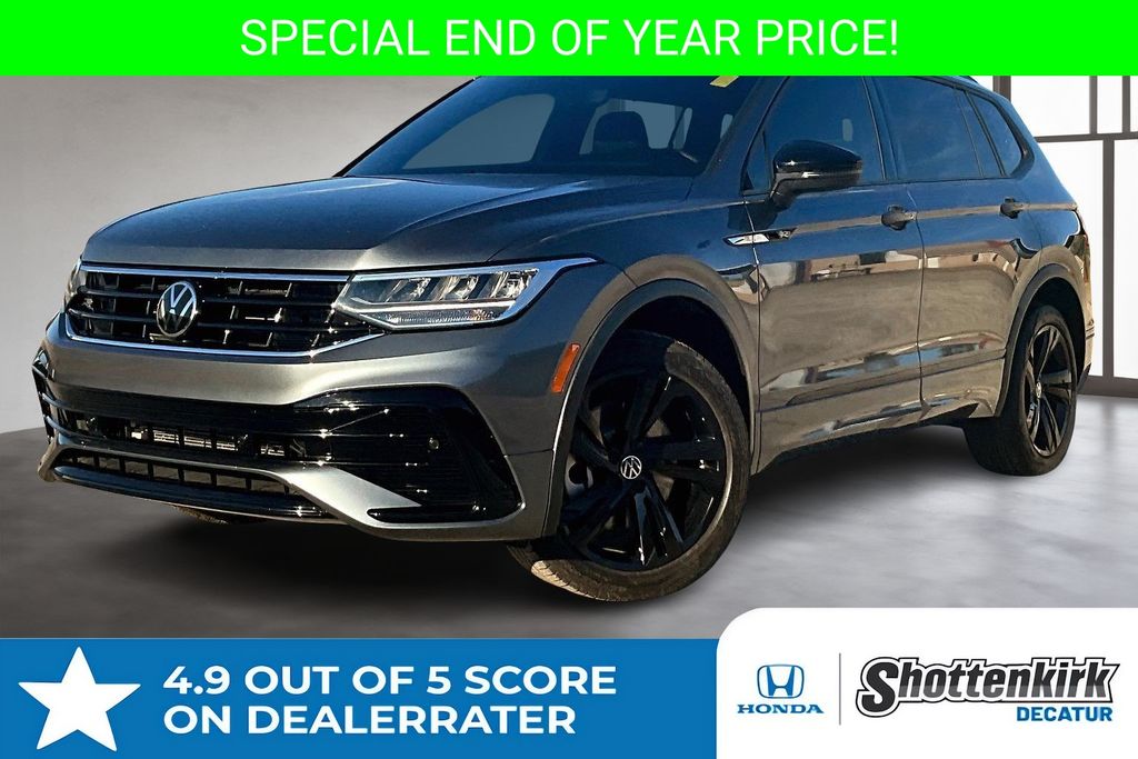 2023 Volkswagen Tiguan SE R-LINE BLACK's photo