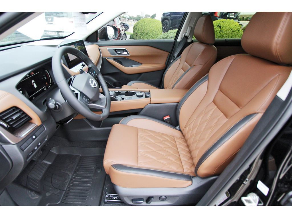 2026 Nissan Rogue Platinum - 5