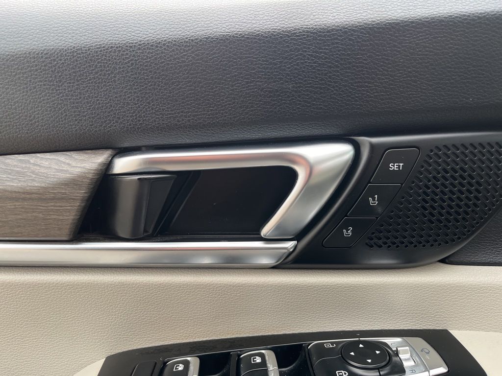 Thumbnail: 2020 Kia Telluride - 12