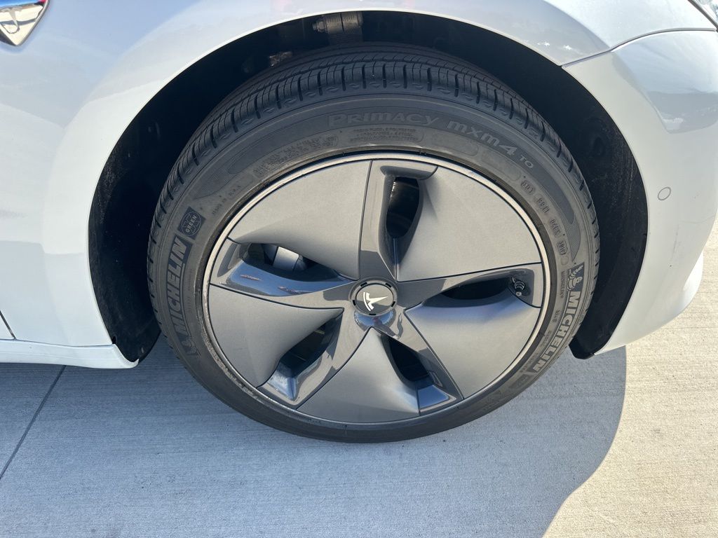 2020 Pearl White Multi-Coat Tesla Model 3 Standard RWD Sedan