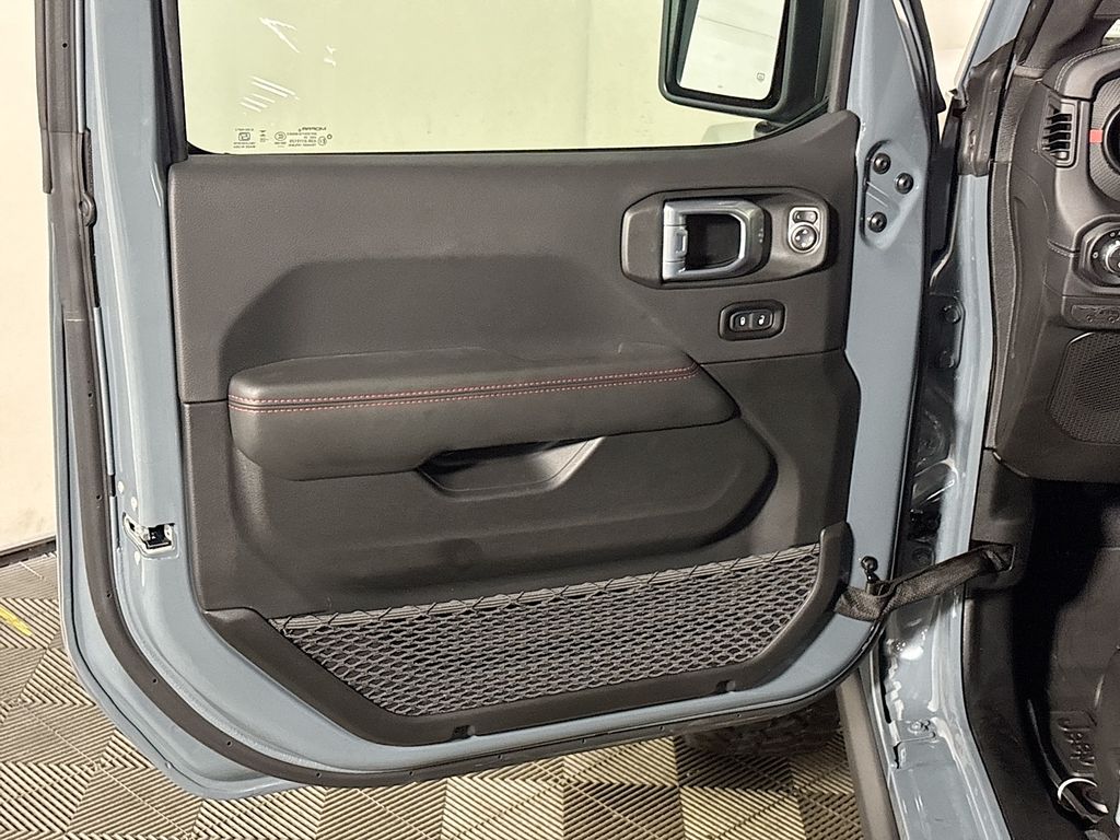 2026 Jeep Gladiator Shadow Ops