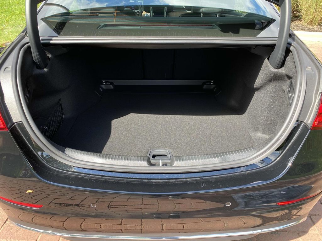 Thumbnail: 2024 Mercedes-Benz C-Class - 15